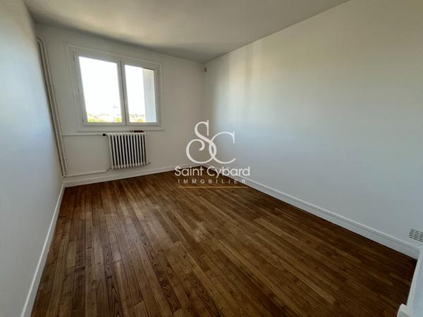 Appartement Angouleme 3 pièce(s) 83 m2