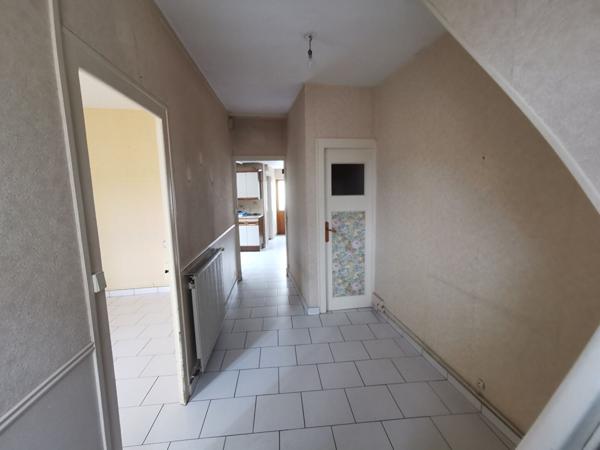 EXCLUSIVITE, Maison en centre ville de LA FLECHE avec jardin, garage et chambre en rez de chaussée