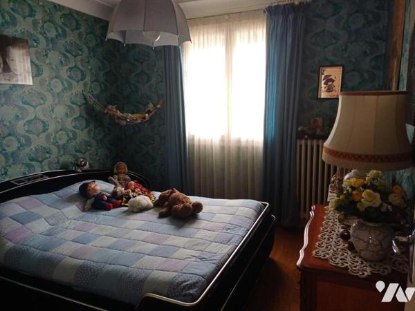 À VENDRE – MAISON 3 CHAMBRES AVEC GARAGE, DÉPENDANCE ET JARDIN – REZÉ