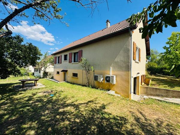 Très joli pavillon sur sous sol dans le secteur des Montapins