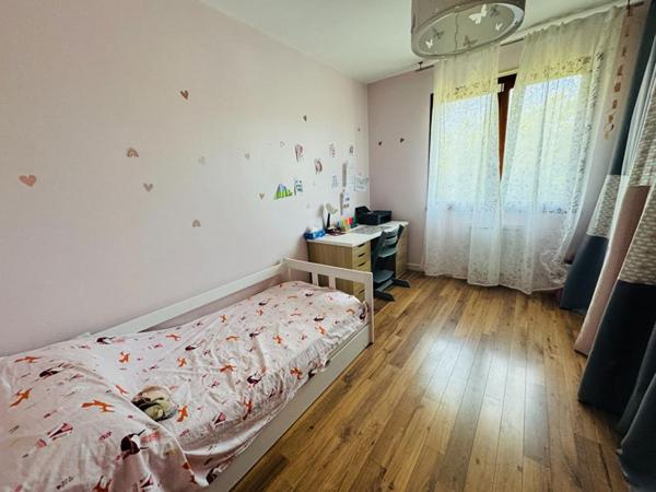 Très joli pavillon sur sous sol dans le secteur des Montapins