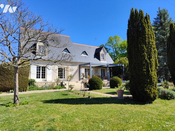 JOLI PAVILLON