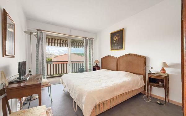 Appartement à vendre    2 pièces • 53,03 m2 Saint-Laurent-du-Var