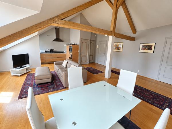REO- Vieux Lille - Appartement type 3 meublé dernier étage