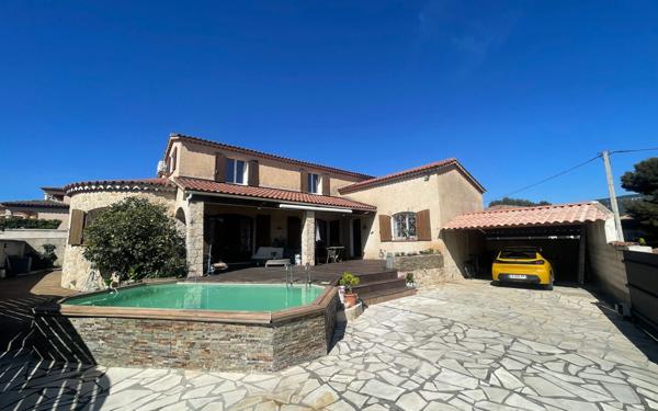 Maison à vendre    6 pièces • 170 m2 Sanary-sur-Mer