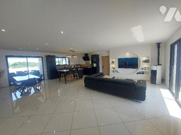 A 5 minutes de St Gaudens, villa de plain-pied récente, 4 chambres et garage indépendant