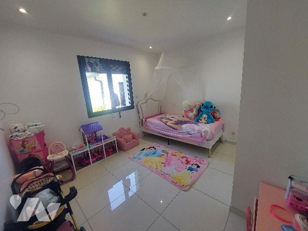 A 5 minutes de St Gaudens, villa de plain-pied récente, 4 chambres et garage indépendant