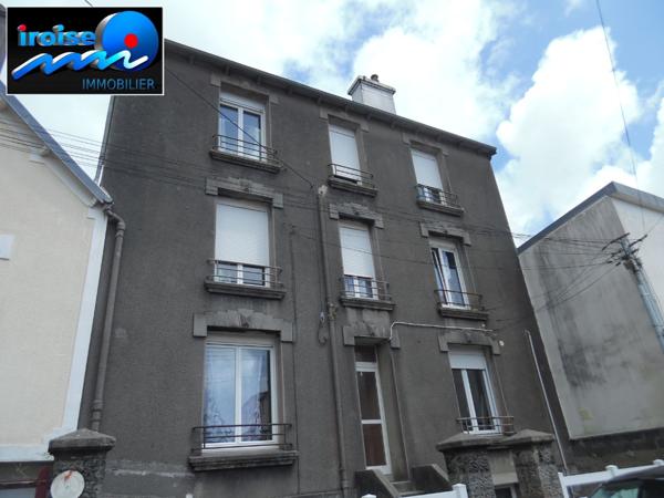 T1 BIS AVEC JARDIN PRIVATIF – SAINT PIERRE