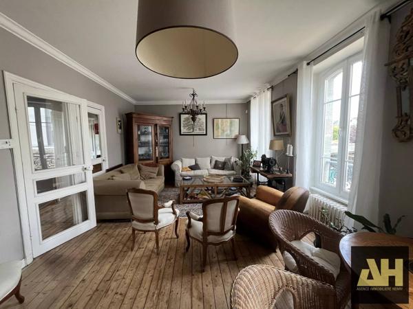 LE RELECQ KERHUON-  MAISON BOURGEOISE AVEC EXTENSION- 6CH- JARDIN ARBORÉ