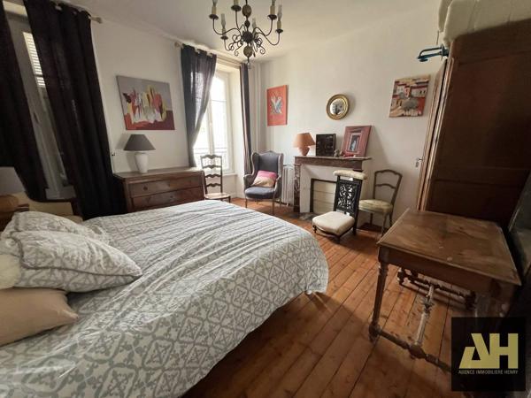 LE RELECQ KERHUON-  MAISON BOURGEOISE AVEC EXTENSION- 6CH- JARDIN ARBORÉ