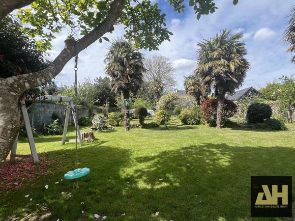LE RELECQ KERHUON-  MAISON BOURGEOISE AVEC EXTENSION- 6CH- JARDIN ARBORÉ