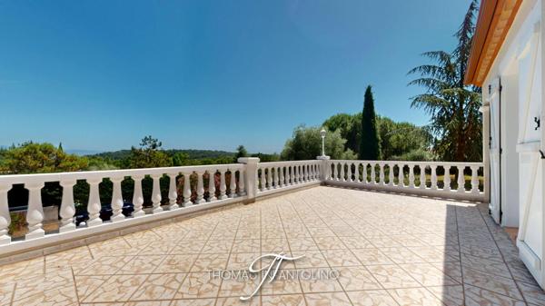 CARCASSONNE ? MONTLEGUN / LA CAVAYÈRE ? UNE VILLA OÙ LE CALME ET LA VUE DEVIENNENT UN ART DE VIVRE