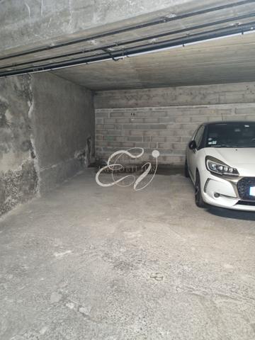 VENTE LYON 69004 - PARKING INTERIEUR EN SOUS-SOL DANS COPROPRIETE GARAGES PROCHE HOPITAL CROIX-ROUSSE