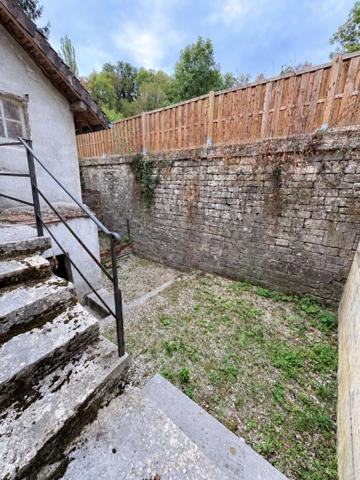 Maison Lons Le Saunier 2 pièce(s) 91 m2