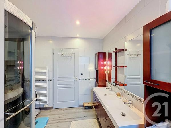 Maison à vendre  4 pièces - 158,94 m 2   PLOMBIERES LES BAINS  - 88