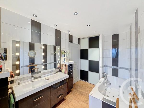 Maison à vendre  4 pièces - 158,94 m 2   PLOMBIERES LES BAINS  - 88