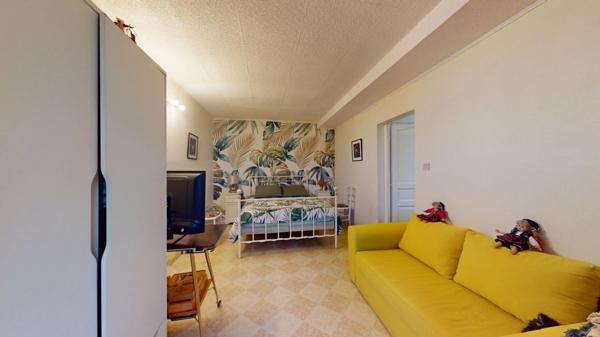 FERME SUR 30 ha AVEC LONGERE ET DEPENDANCE