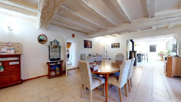 FERME SUR 30 ha AVEC LONGERE ET DEPENDANCE