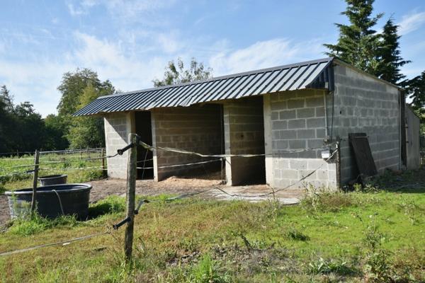 FERME SUR 30 ha AVEC LONGERE ET DEPENDANCE
