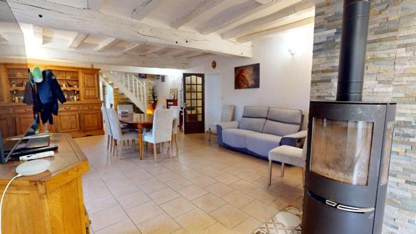 FERME SUR 30 ha AVEC LONGERE ET DEPENDANCE