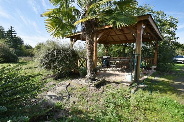 FERME SUR 30 ha AVEC LONGERE ET DEPENDANCE