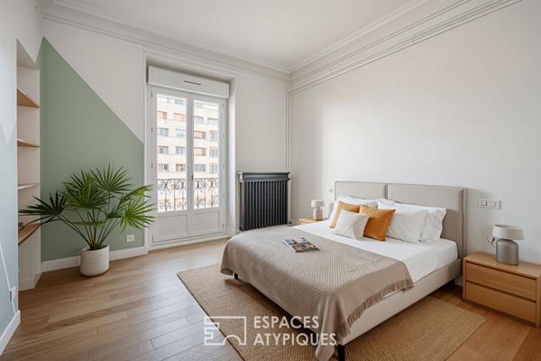 Duplex au centre ville en dernier étage avec vue montagnes