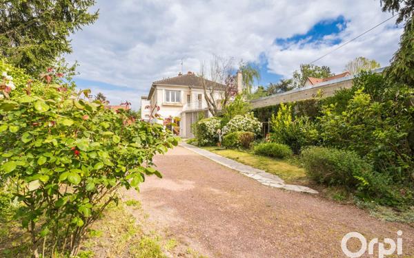 Maison à vendre    6 pièces • 229 m2 Montfermeil