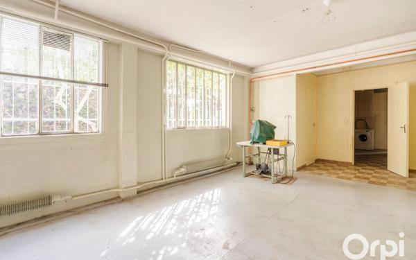 Maison à vendre    6 pièces • 229 m2 Montfermeil
