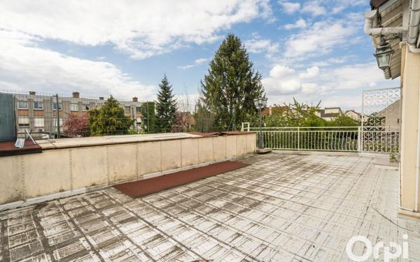 Maison à vendre    6 pièces • 229 m2 Montfermeil