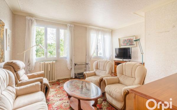 Maison à vendre    6 pièces • 229 m2 Montfermeil