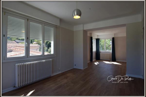 LIMOUX Maison de ville T5 R+1 avec 2 entrées indépendantes, garage et jardin