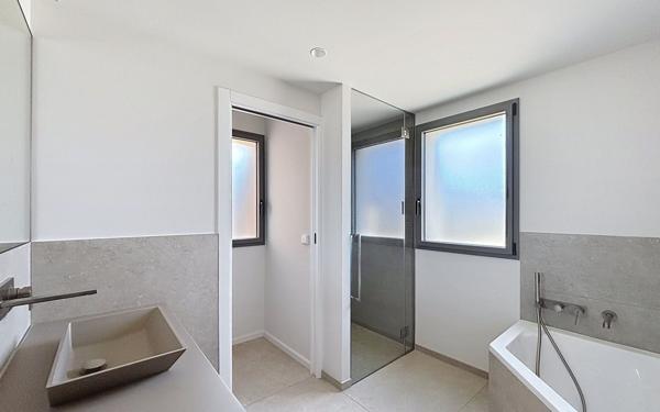 Maison à vendre    6 pièces •  Anglet