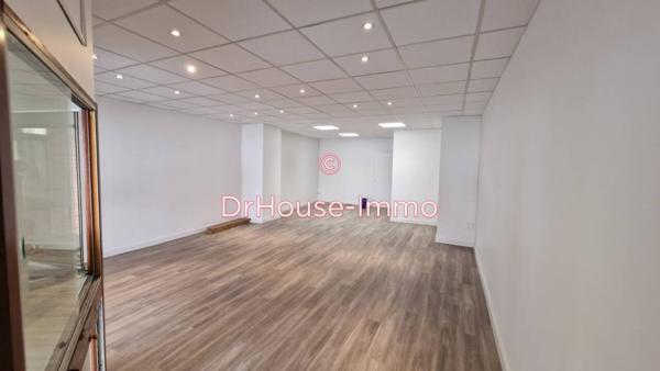 Commerce à louer 1 pièce de 65 m²