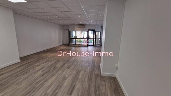 Commerce à louer 1 pièce de 65 m²