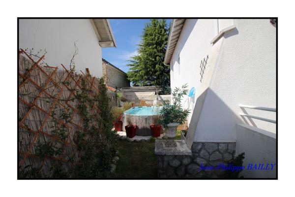 Maison à vendre 4 pièces BORDES (64)