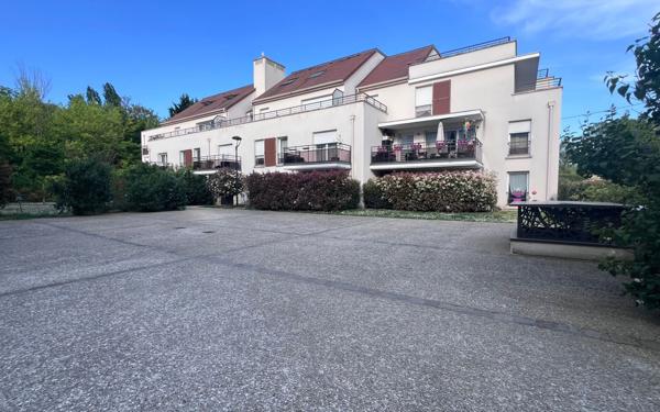 Appartement à vendre    2 pièces • 41,47 m2 Mennecy