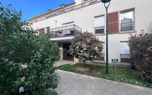 Appartement à vendre    2 pièces • 41,47 m2 Mennecy