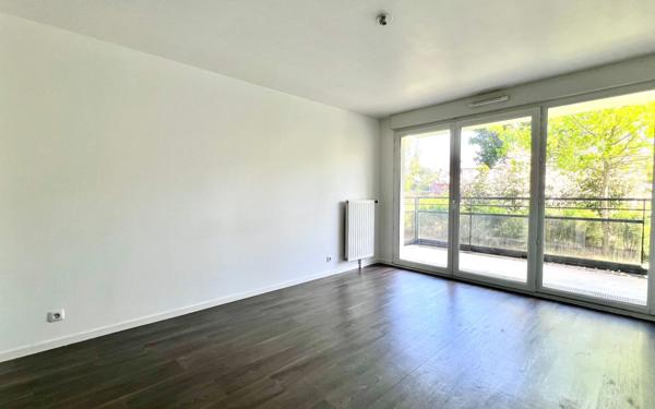 Appartement à vendre    2 pièces • 41,47 m2 Mennecy