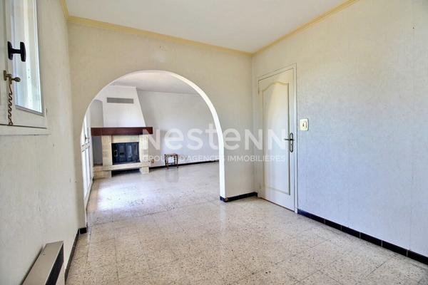 Marignane- Appartement 3/4 pièces de 78 m² avec une véranda, un jardin et un garage.