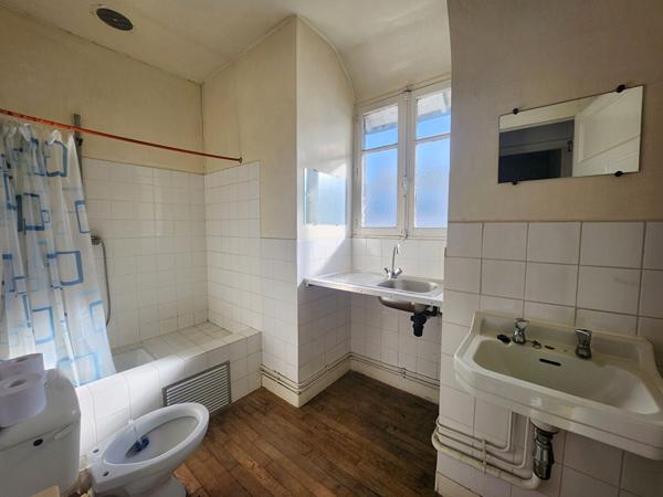 Maison 8 pièces – 191 m² environ à Rennes Jeanne D'Arc (ref : 22564)