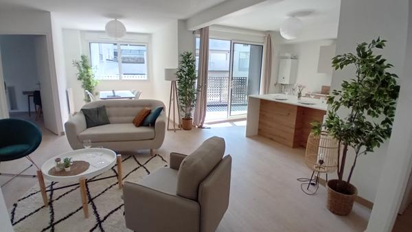 Appartement 3 pièces – 70 m² environ à Rennes Saint-Jacques (ref : 52015LB)