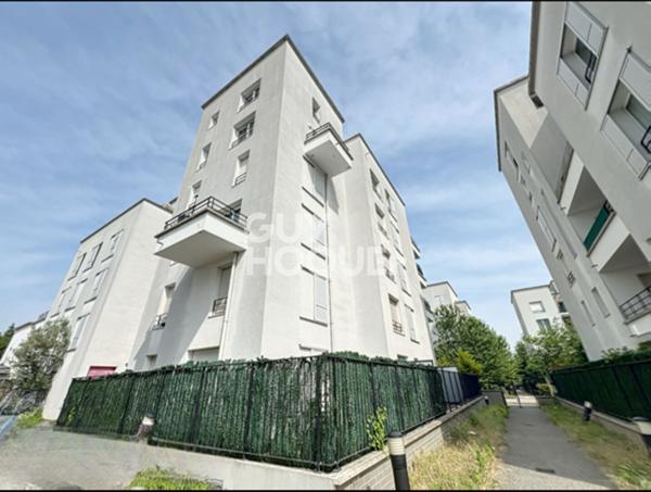 Appartement Stains 4 pièce(s) 85.67 m2