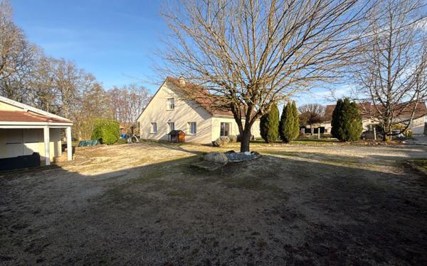 Maison à vendre    6 pièces •  Soissons-sur-Nacey