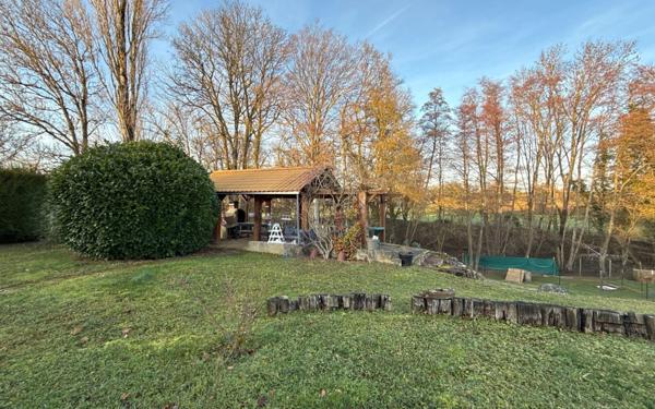 Maison à vendre    6 pièces •  Soissons-sur-Nacey