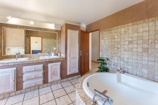 Vente Maison de luxe Montpellier 8 Pièces 280 m²