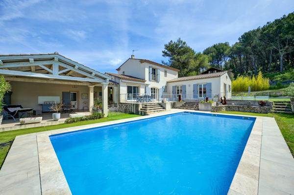 Vente Maison de luxe Aix-en-Provence 7 Pièces 257 m²