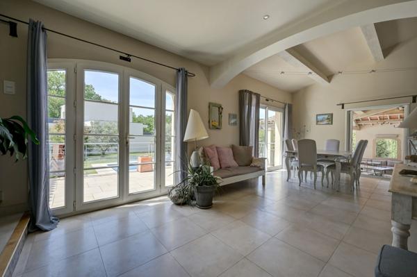 Vente Maison de luxe Aix-en-Provence 7 Pièces 257 m²