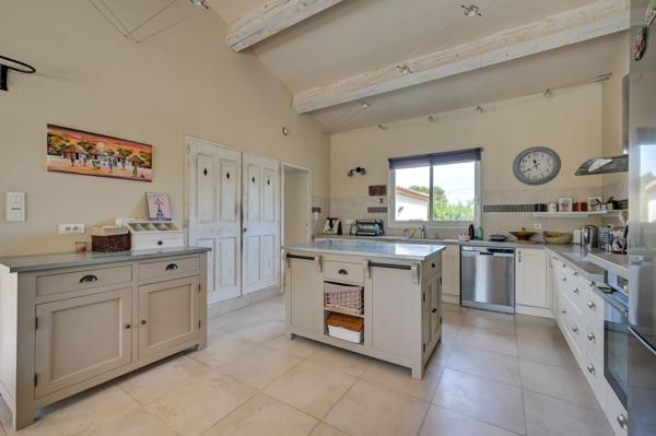 Vente Maison de luxe Aix-en-Provence 7 Pièces 257 m²
