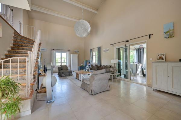 Vente Maison de luxe Aix-en-Provence 7 Pièces 257 m²