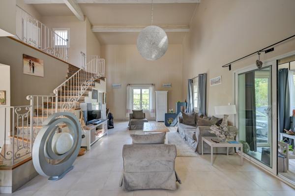 Vente Maison de luxe Aix-en-Provence 7 Pièces 257 m²